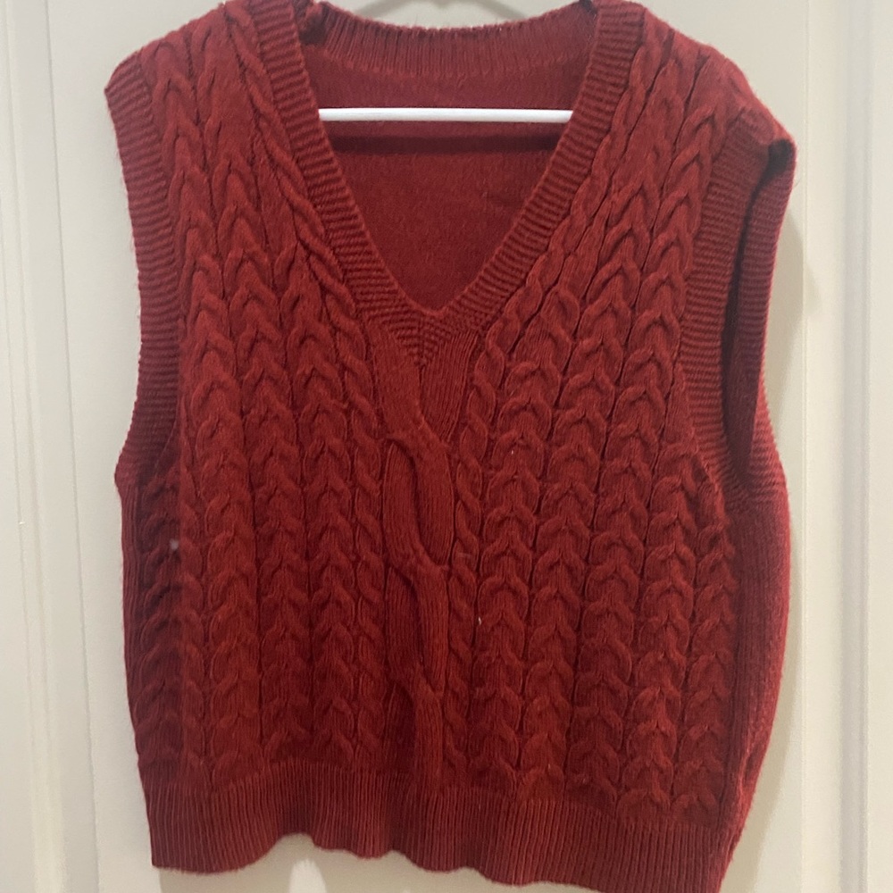 Sweater vest